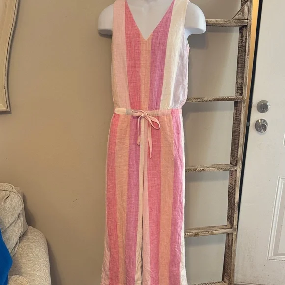 Splendid jumpsuit. Love this look! - Picture 2 of 7